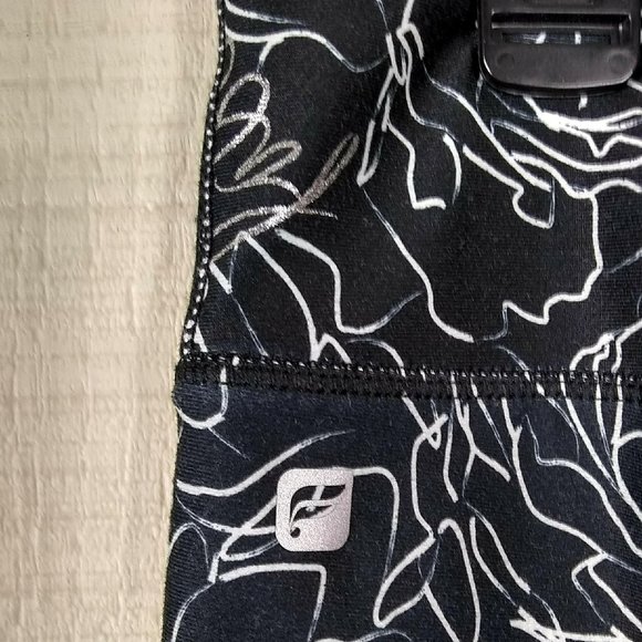 Fabletics Power Hold Print Logo Leggings Plus - Picture 4 of 6
